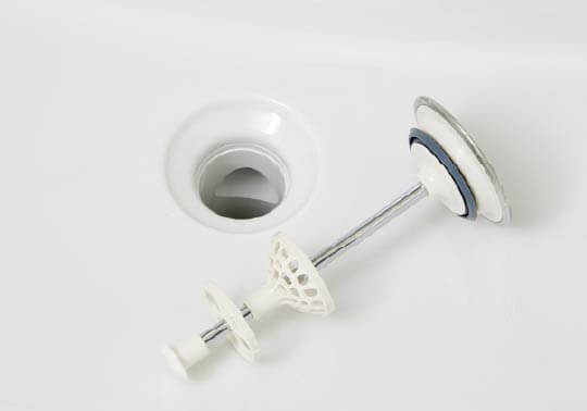 フランジレス排水口